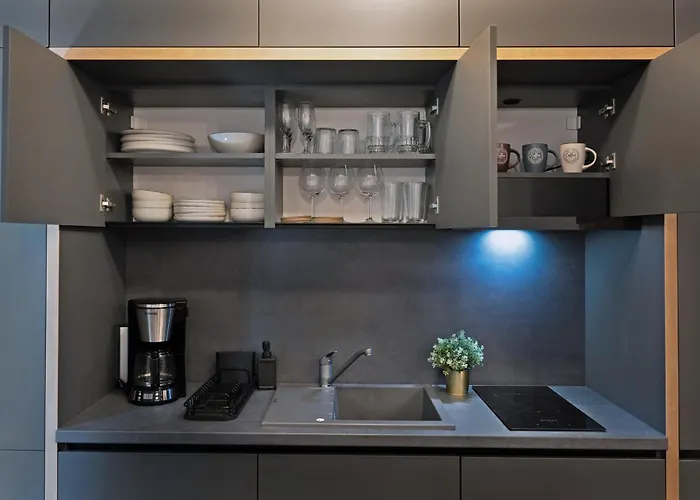 Apartment - Klimt's Art - By Openhouse *