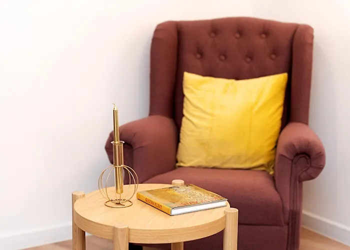 Apartment - Klimt's Art - By Openhouse *