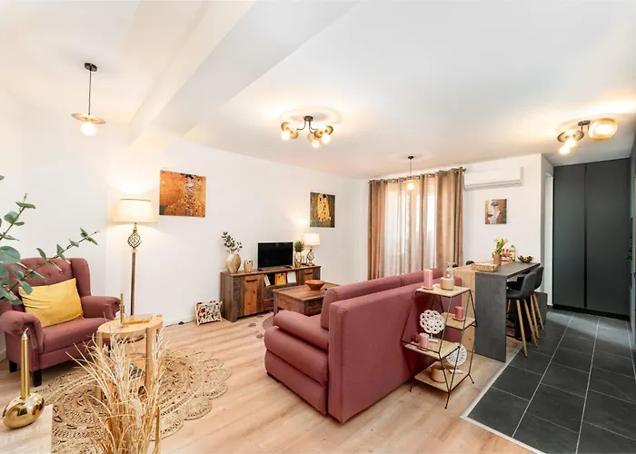 - Klimt's Art - By Openhouse Apartament